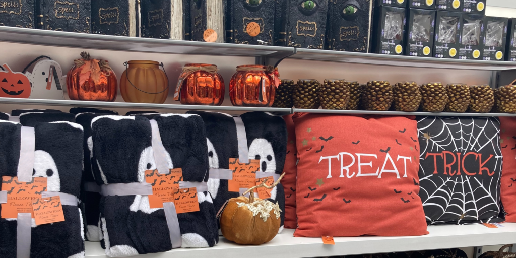 HALLOWEEN AT DUNNES STORES Lucan Shopping Centre